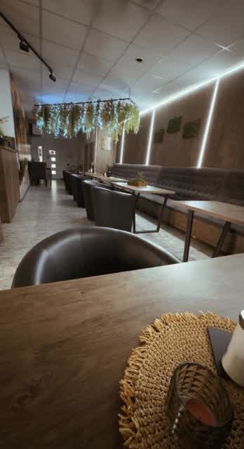 Sedenie - Pizzeria Tominno