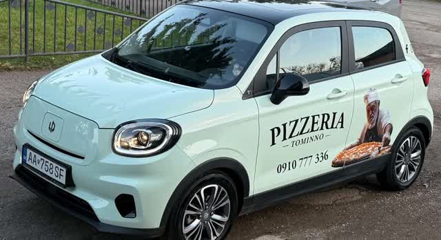 Rozvozové auto Pizzeria Tominno